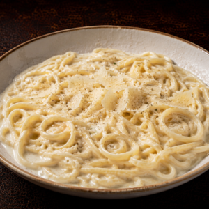 Parmesan cream pasta / Ζυμαρικά με κρέμα παρμεζάνας